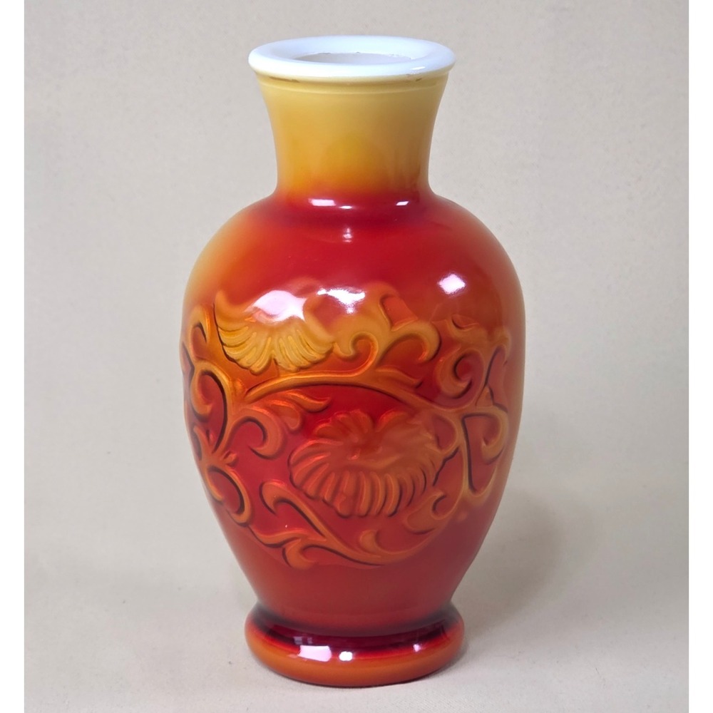 Vintage '81 Avon Spring Bouquet Glass Vase Oriental Red Ombre Chinoiserie 7" EUC